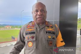 Pemkab Nduga dan gereja bantu bebaskan Pilot asal Selandia Baru