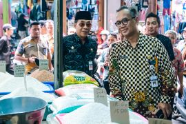 Wali Kota Magelang sebut kebutuhan pokok cukup