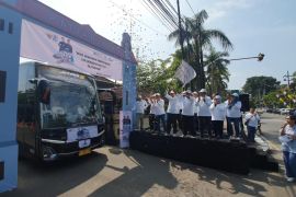 Perum Jasa Tirta I berangkatkan pemudik asal Malang dan Jakarta