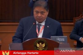 Menko Airlangga tegaskan program perlindungan sosial untuk membantu masyarakat