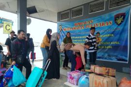 Jumlah pemudik di Pelabuhan Kualatungkal Jambi meningkat 70 persen