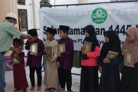 PT WKS safari Ramadhan dan bakti sosial di lima kabupaten Jambi