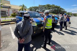 Ahead of Eid, Kotabaru inspects public transportation safety