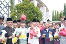 Pemkab Bekasi gelar kegiatan "War Takjil" wujud harmonisasi umat beragama