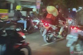 Pemudik bermotor padati jalan arteri Karawang hingga jalur Pantura