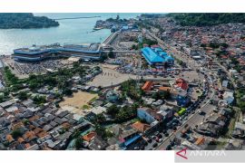 Puncak arus mudik lebaran di Pelabuhan Merak