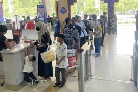 KAI Daop 8 catat puncak arus mudik di Stasiun Malang pada 6 April