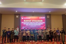 Lusje harap rapat evaluasi bersama PPK, PPS dan stakeholder Jadi modal dasar Pemilu ke depan