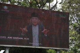 Pj Wali Kota Pontianak sampaikan ucapan Idul Fitri dengan bahasa isyarat