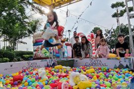 Libur Lebaran, rasakan keseruan bermain di "Raya Carnival"