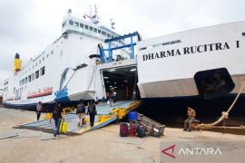 KM Dharma Rucitra I angkut 1.000 pemudik lintas Banjarmasin-Surabaya