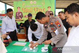 Polres Pamekasan lakukan tes urine pengemudi angkutan umum