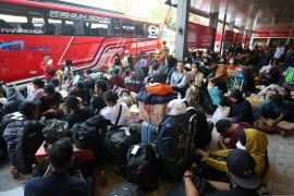 Pemudik masih padati Terminal Kalideres di H-2 Lebaran