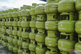 Pertamina tambah pasokan LPG 3 kg sebanyak 7 juta tabung