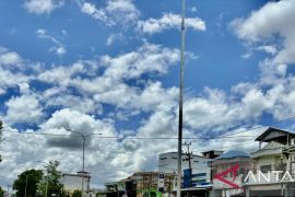 Sebagian wilayah Kalimantan Selatan diprediksi hujan pada Selasa