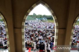 FOTO - Shalat Id di Dumai Islamic Centre