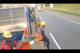 Rekayasa lawan arah di Tol Japek dihentikan atas diskresi Kepolisian
