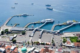 Satlantas Polresta Banyuwangi patroli udara pantau arus lalu lintas