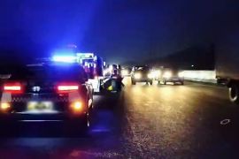 Petugas tambah kapasitas lajur "contraflow" di Tol Japek