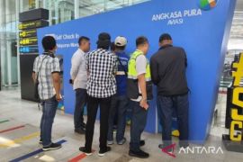 Pengguna pesawat di Kualanamu  diminta manfaatkan pendaftaran mandiri