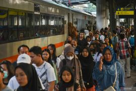 Lowongan PT KAI untuk management trainee dengan syarat tinggi, cek syaratnya!