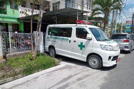 Dinkes Mataram menyiagakan 11 ambulans saat perayaan "Lebaran Topat"