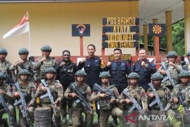 Danpos III Korbrimob Polri kunjungi Pos Brimob di Maybrat