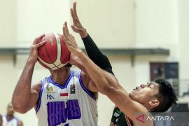 Bima Perkasa Jogja menang atas Tangerang Hawks Basketball Club dalam lanjutan IBL 2024