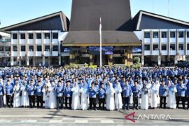 Wali Kota Banjarmasin beri THR tambahan bagi ASN jelang pensiun