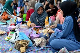 Siasat merespons pertanyaan-pertanyaan mengusik semasa Lebaran