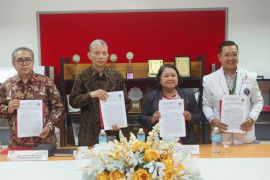 FFUP-Trinity University of Asia-St. Dominic College of Asia jalin kerja sama kemitraan strategis