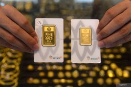 Harga emas Antam kembali naik jadi Rp1,345 juta per gram