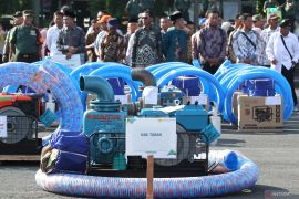 Apel siaga alat dan mesin pertanian di Surabaya