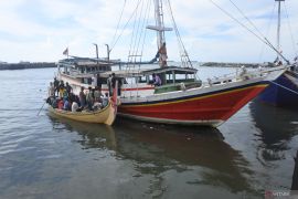 Transportasi warga Pulau Sapudi Sumenep