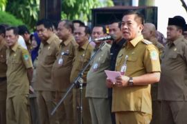 Pemkab Karawang bongkar dan renovasi kantor Disdukcapil