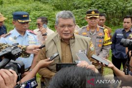 Kejari Kendari diminta usut oknum sewakan kawasan eks MTQ ke PKL