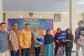 JPT salurkan 1.000 paket sembako bagi keluarga pra sejahtera