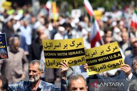 Trump mengancam serang Iran jika demonstran dibunuh