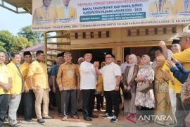 Menuju Pilkada 2024 Palas, Paslon duet Sarmadan Hasibuan dan Ifdal Hasayangan mendaftar ke Partai Golkar