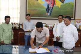 Pj Bupati Aceh Tengah minta pelaksana proyek pembangunan bekerja maksimal