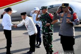 Gubernur Gorontalo sambut kedatangan Presiden Jokowi