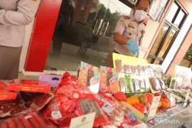 Karantina musnahkan daging dari luar negeri tanpa sertifikat kesehatan
