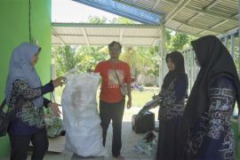 Perjuangan bank sampah Desa Ribang menjaga bumi tetap lestari