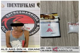 Pria paruh baya di Banjarmasin kantongi 5 gram sabu