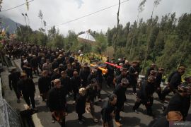 Tradisi Unan-Unan suku Tengger