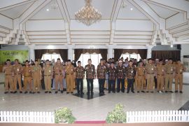 Pj Bupati HSS lepas kafilah MTQ Nasional ke-35 tingkat Kalsel