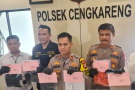 Pria pemeras tiga minimarket di Cengkareng terancam sembilan tahun penjara