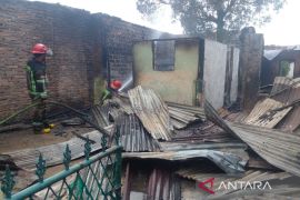 Sebanyak delapan rumah di Medan ludes terbakar