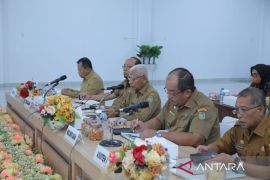 Bupati Asahan minta pejabatnya disiplin waktu