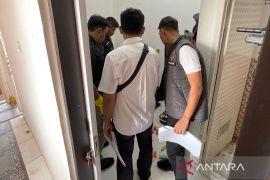Polisi lakukan olah TKP kasus tewasnya wanita di Pulau Pari